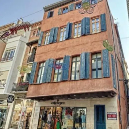 F2 Au Coeur Du Centre * 페르피냥